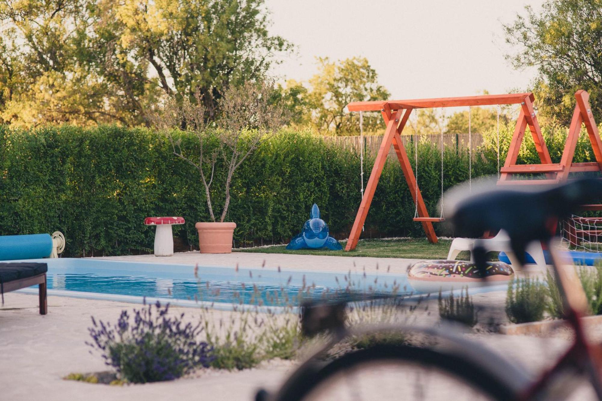 Cozy Country Home With Heated Outdoor Pool Šibenik Kültér fotó