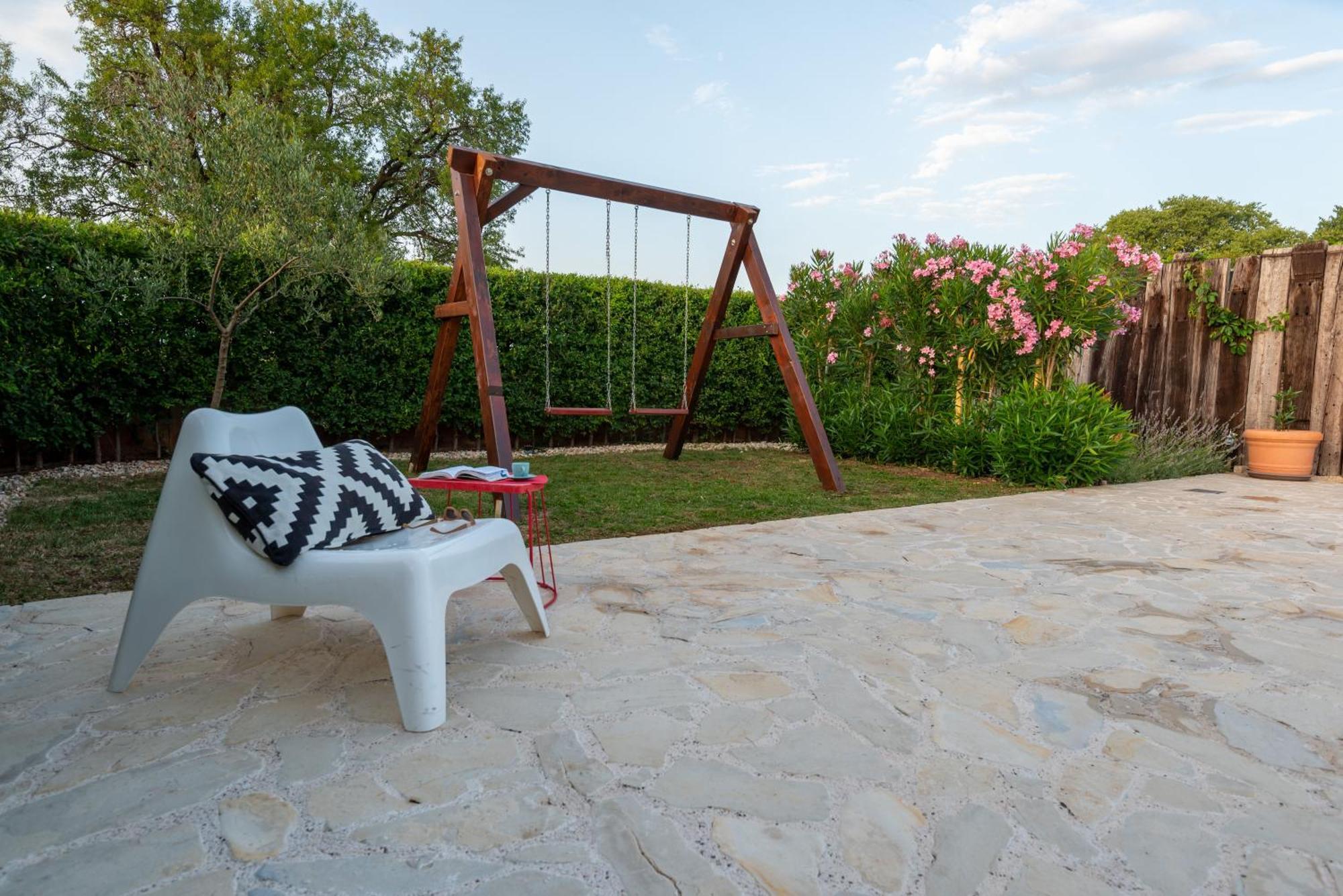 Cozy Country Home With Heated Outdoor Pool Šibenik Kültér fotó